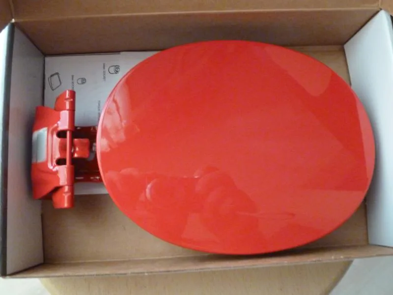 Πορτάκι ρεζερβουάρ βενζίνης Mazda 3 νέο, κόκκινο